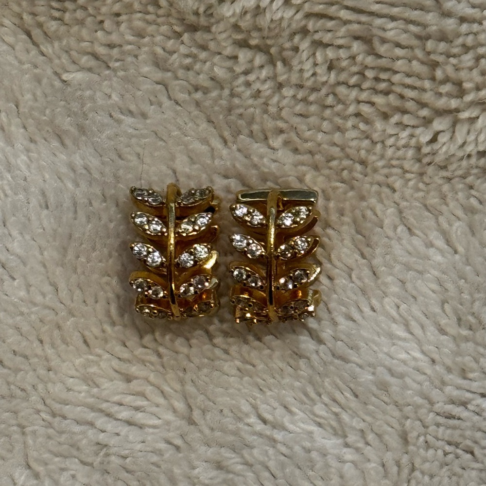 Leaf Small Hoops